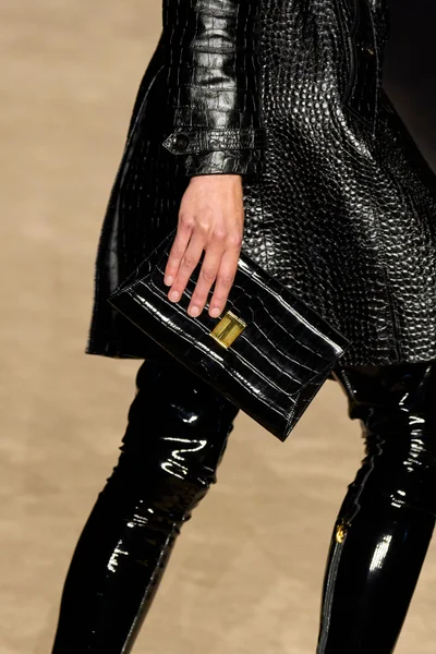 Look 3